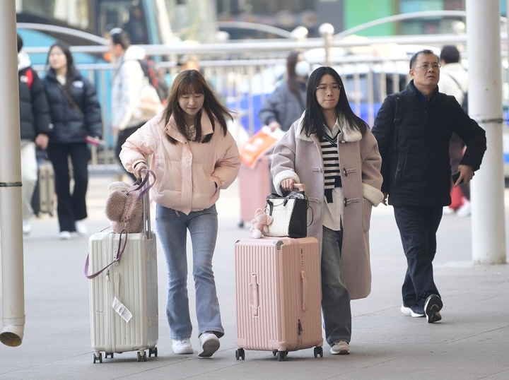 2024年春运临近尾声，济南火车站客流平稳有序