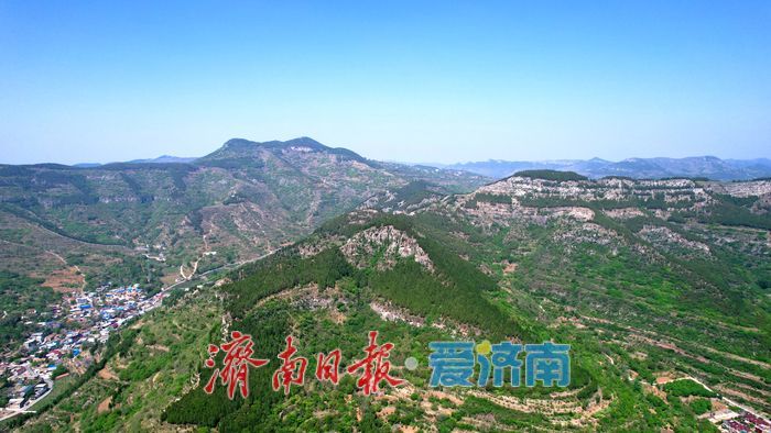 雨洗群山绿意浓