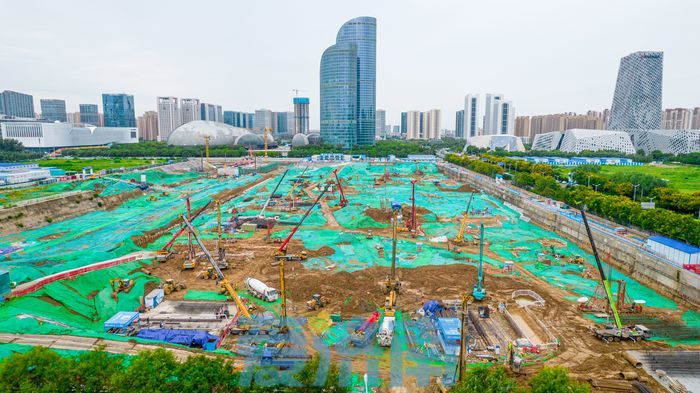 导航已精确定位，航拍直击山东最大第四代万达广场建设现场