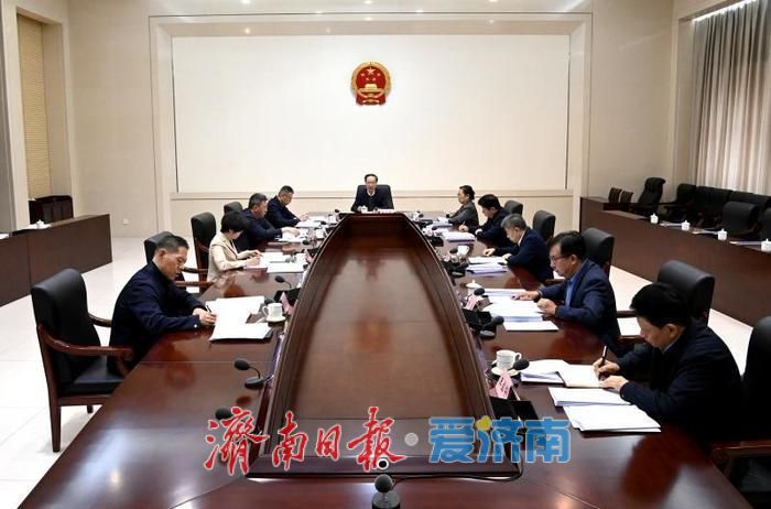 市人大常委会党组召开扩大会议