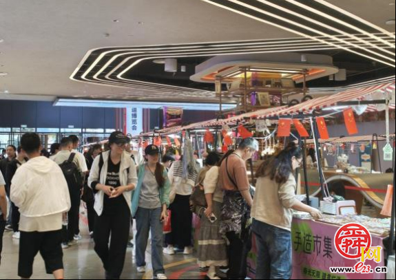 一年四季 泉在济南丨明湖发展打造一站式“五一”消费新场景