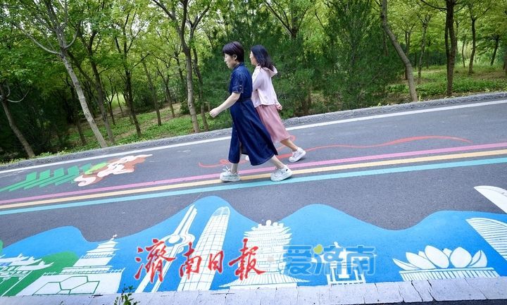 佛慧山彩绘跑道走红，演绎济南“山在城中”的宜居浪漫