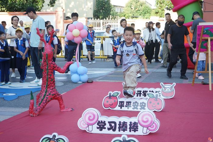 金秋启新程，济南市历城区殷陈小学暖心迎新点亮开学第一天