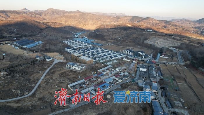 乡村蝶变 文旅旺村年入千万带富乡邻