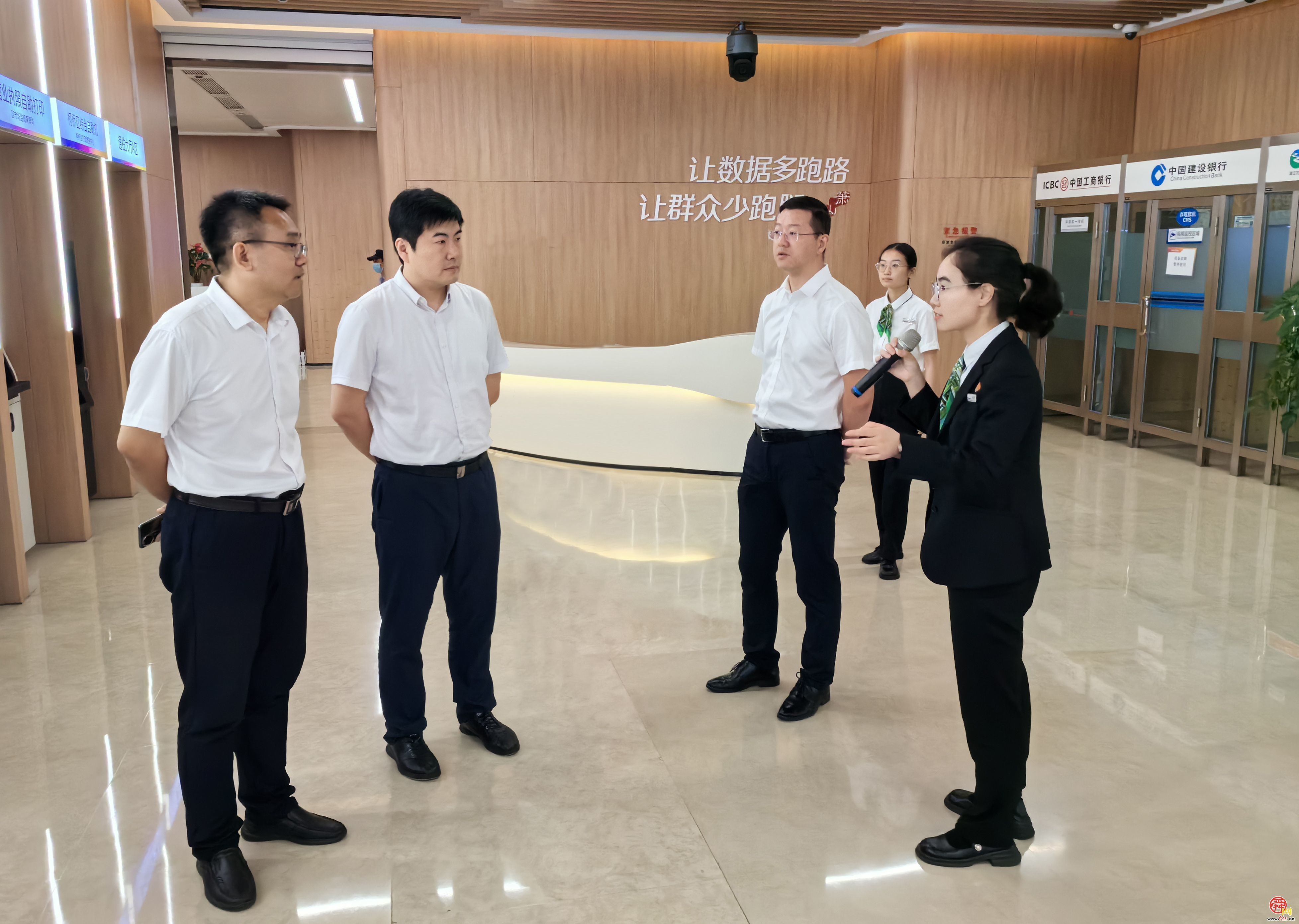 济南市行政审批服务局到杭州市学习考察政务服务和优化营商环境等工作