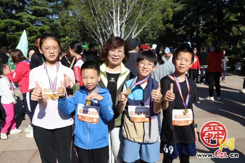 开跑！春日悦动 健康奔跑 ——燕山小学教育集团举行亲子欢乐跑活动