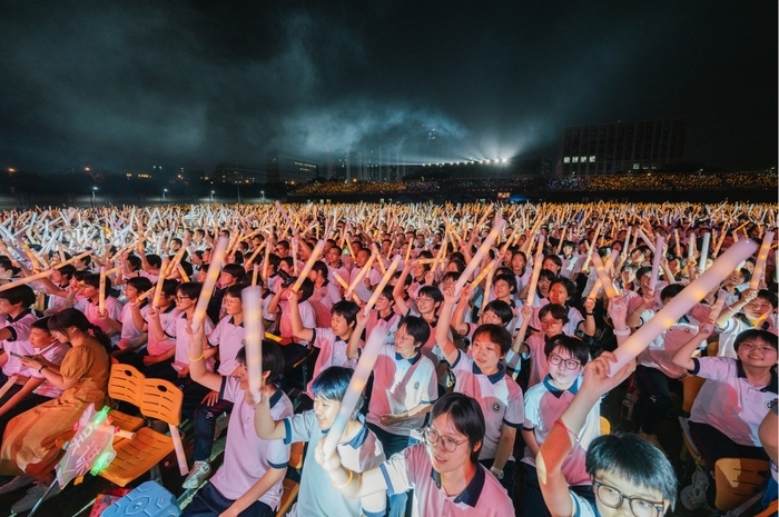 确定了，5月5日晚！曾霸屏“朋友圈”的校园晚会又来了！