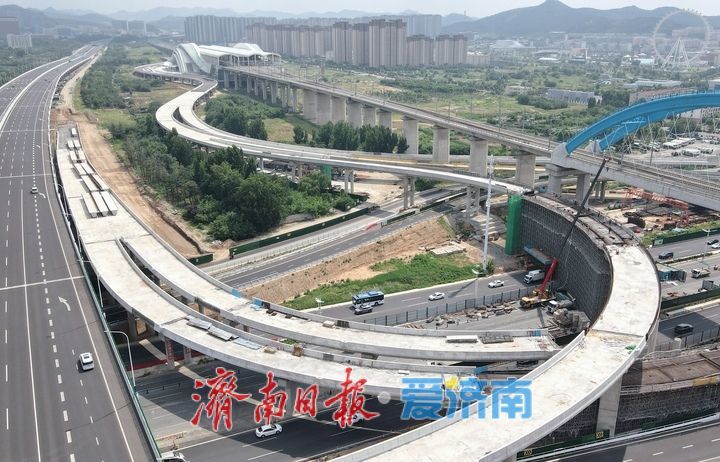 济莱高铁历城站新建匝道即将合龙