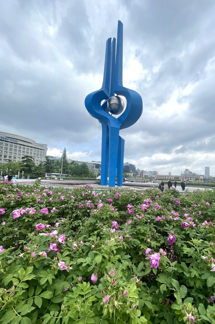 雨过天晴蓝天白云上线