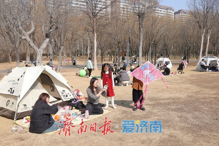 天暖人欢畅 去济南森林公园露营吧