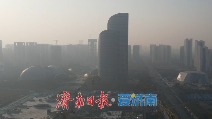 一年四季 泉在济南丨雾笼泉城宛如画卷