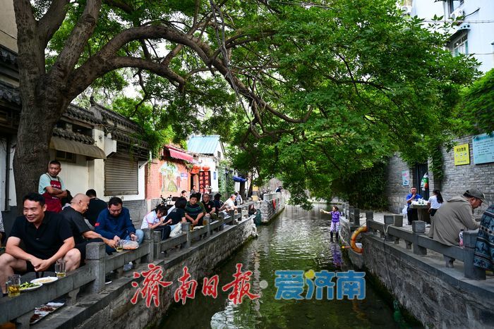 一年四季 泉在济南 