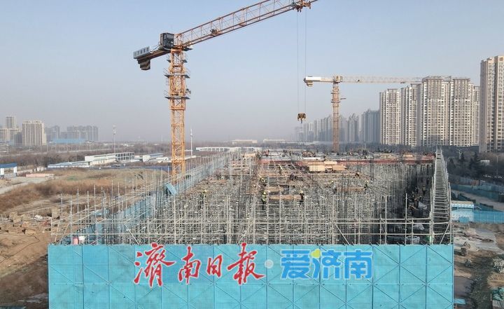 济南西站北侧将新增一座停车楼，提供千余停车位