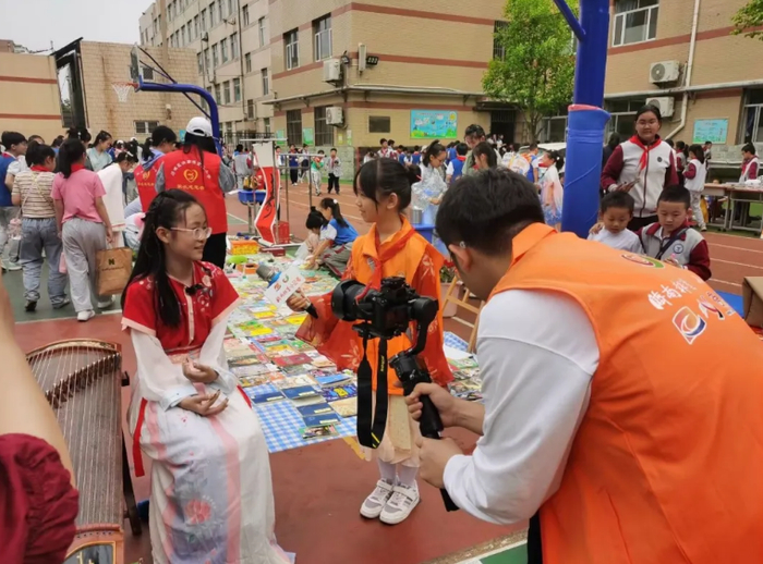 图书漂流、新闻采访 历城区洪家楼第二小学打造五育并举大舞台