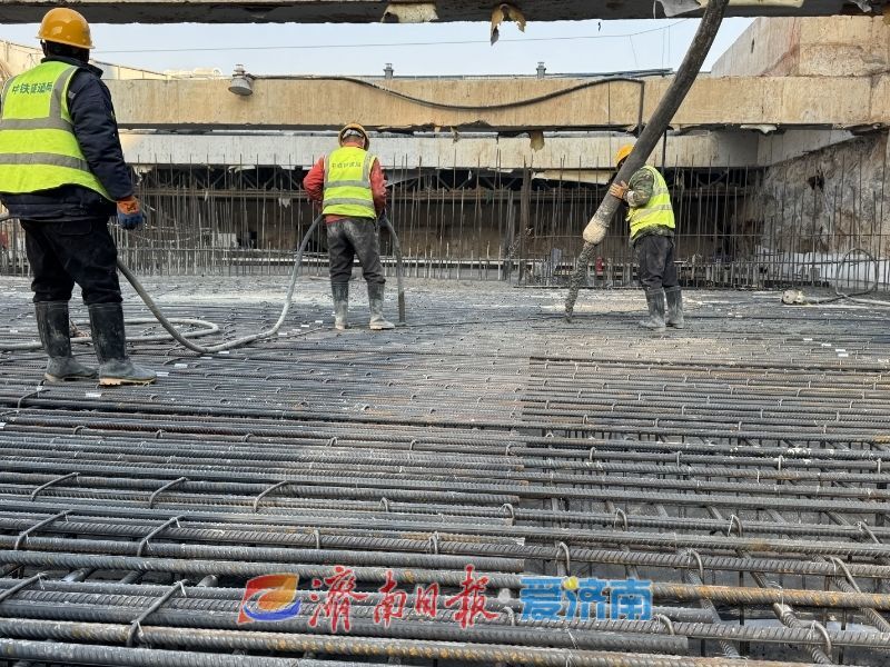 济南轨道交通6号线济安街站主体结构顺利封顶