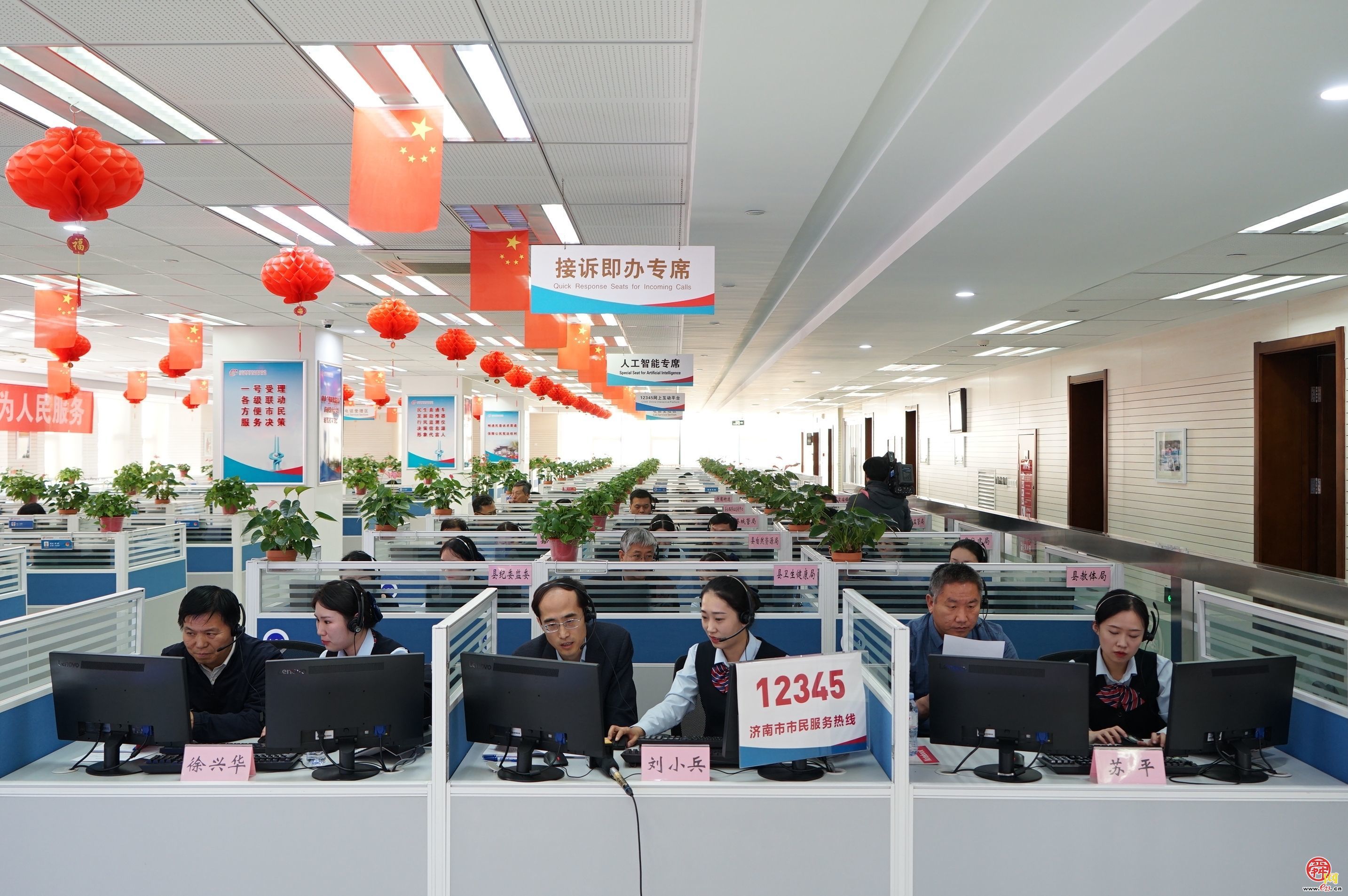 用心听民生 真心解民忧——商河县委副书记、县长刘小兵带队到市12345市民服务热线接听市民来电