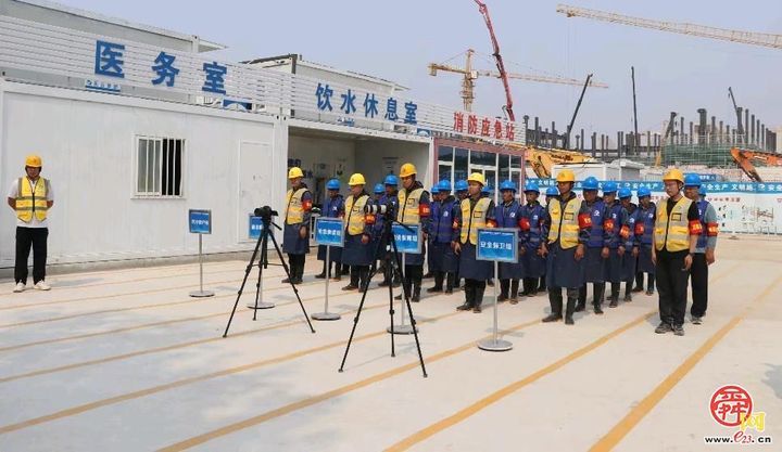 章丘区住建局质安中心组织举办2025年度建筑施工领域应急演练活动