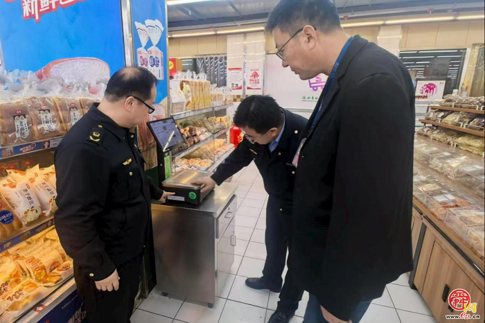 新春走基层｜市场监管不打烊，守护泉城过大年！