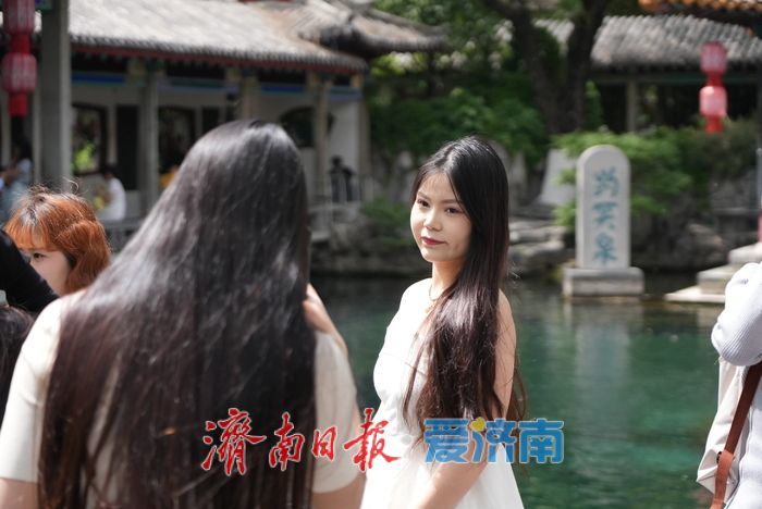 趵突泉畔觅清凉