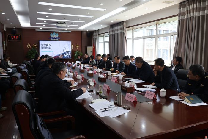 以“外摆美学”赋能城市烟火！济南城管召开规范有序推进外摆经营活动圆桌会