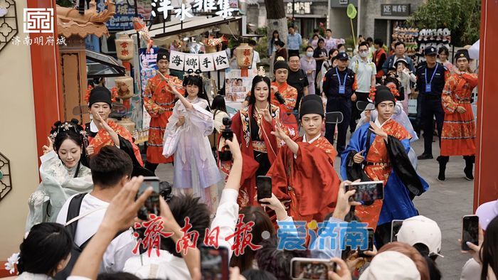 泉迎宾客 城绽芳华 济南明府城五一假期文旅活动精彩纷呈