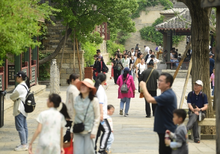 畅游明水古城，沉醉不知归路