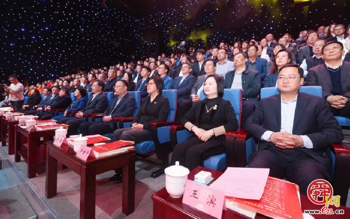 践行“三牛”精神 争做国企先锋——2025年度济南市属国有企业“三牛”先锋发布活动举行