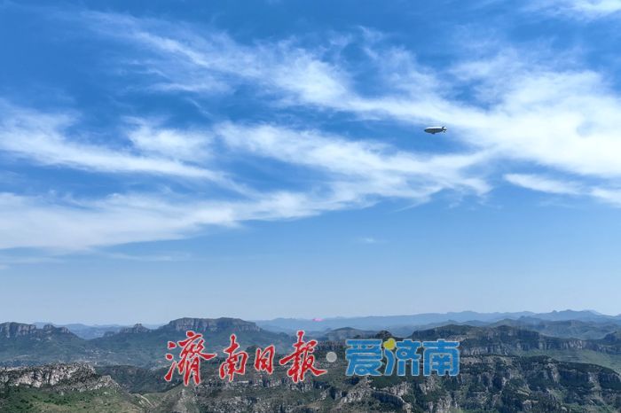 “祥云”腾空起 云端瞰泉城 AS700载人飞艇山东首飞成功