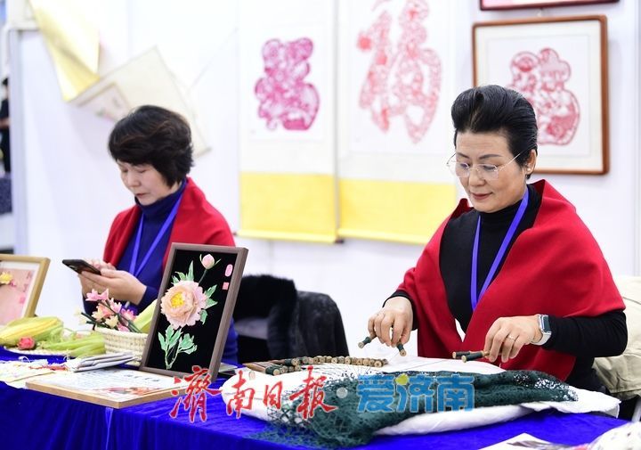 万件“手造”精品汇聚济南 山东工艺美术博览会启幕