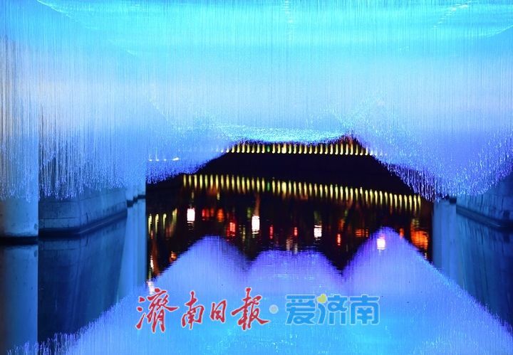 青龙桥下星河落，泉城夜色添新韵