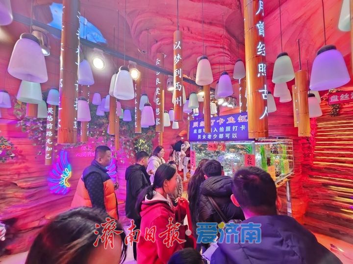 烟火气里藏商机 “宝藏小店”激活城市消费新活力