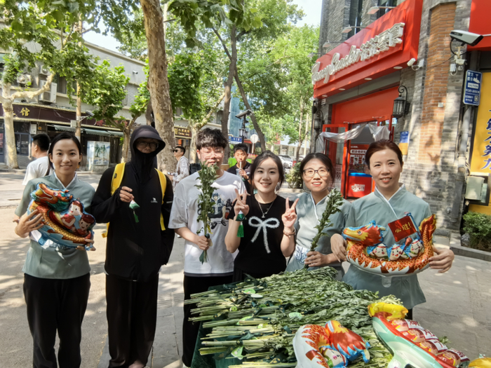 累计320余场公益活动！泉城导游义工传递端午文化习俗