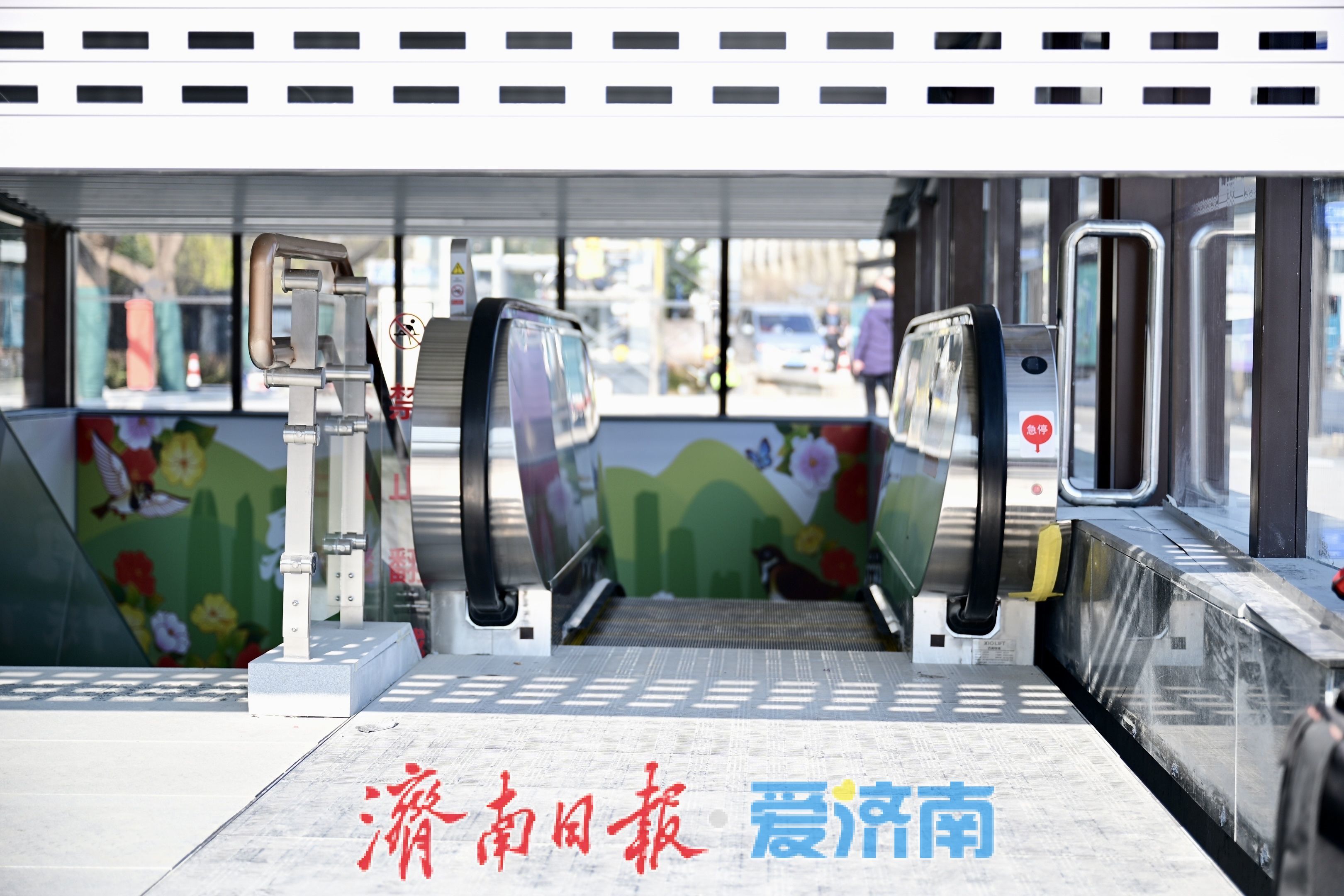 泉城广场至趵突泉地下通道亮相，通行新体验即将到来