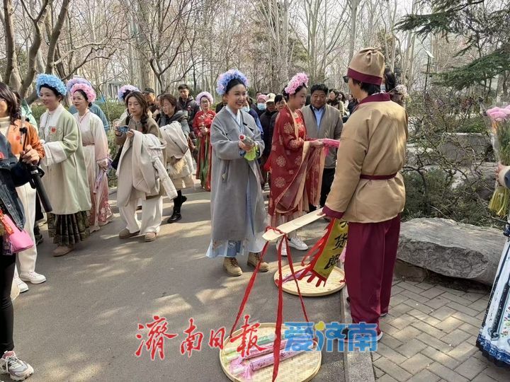 一年四季 泉在济南丨赴一场花朝·遇一城美好 百花公园绽放春日芳华