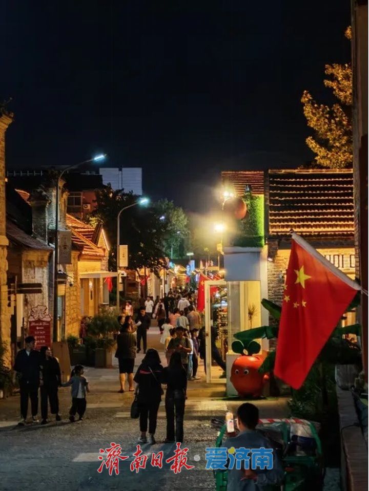 一年四季 泉在济南丨30000+！国庆假期济南上新街单日客流量刷新纪录