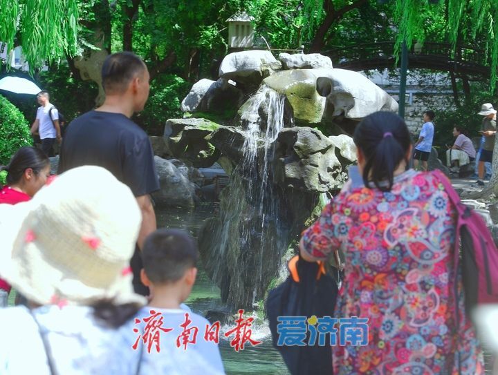 一年四季 泉在济南丨29米水位线触发月牙泉复涌，济南72名泉全面苏醒