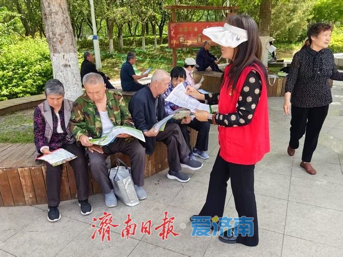 历城区积极组织开展防灾减灾暨民法典宣传活动
