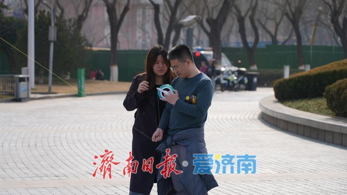 泉城春日的天空，被风筝 “承包” 了