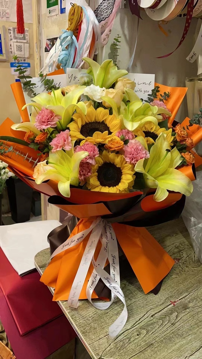 高考催生鲜花经济 考点附近花店销量爆棚