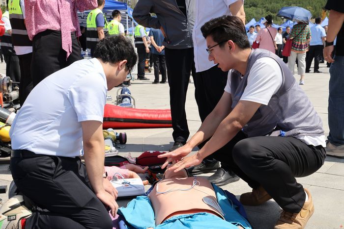 2025年山东省暨济南市“安全宣传咨询日”活动举行