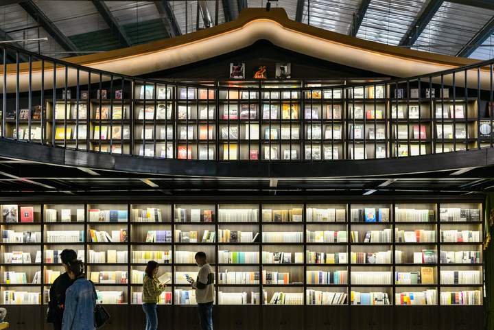 山东两家书店被评为2024“年度最美书店” ！济南阡陌书店·579百工集店上榜