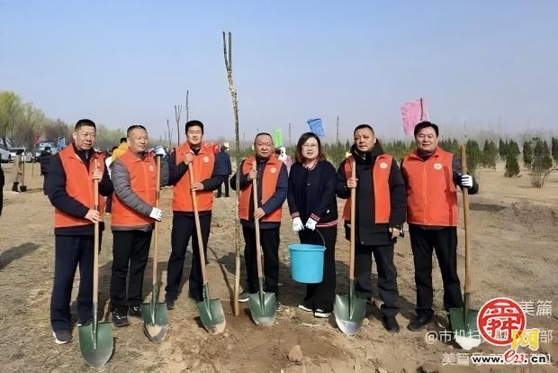 植绿护绿·共筑美好家园  济南市机械化清扫大队组织开展义务植树活动
