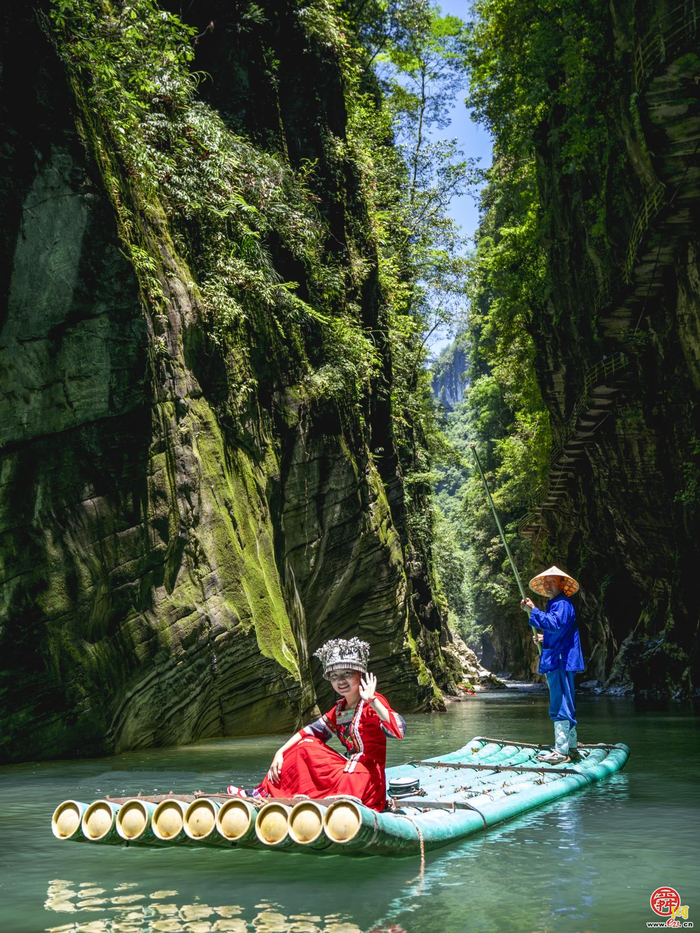 湖北蝶舞清江·地心谷景区投入10万元高薪招募暑期NPC