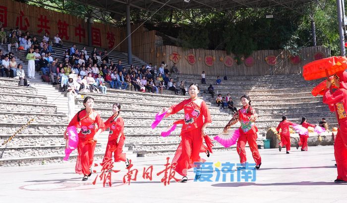 九顶塔赶秋节启幕 盛装鼓乐庆丰收