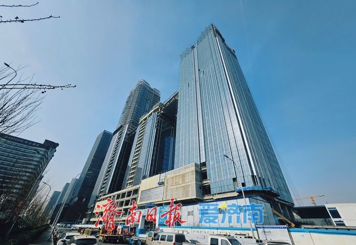 项目强省会｜210米超高层“新装”亮相