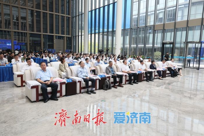 “AI智启 人力赋能”——首届人力资源智能体发布活动在济举办