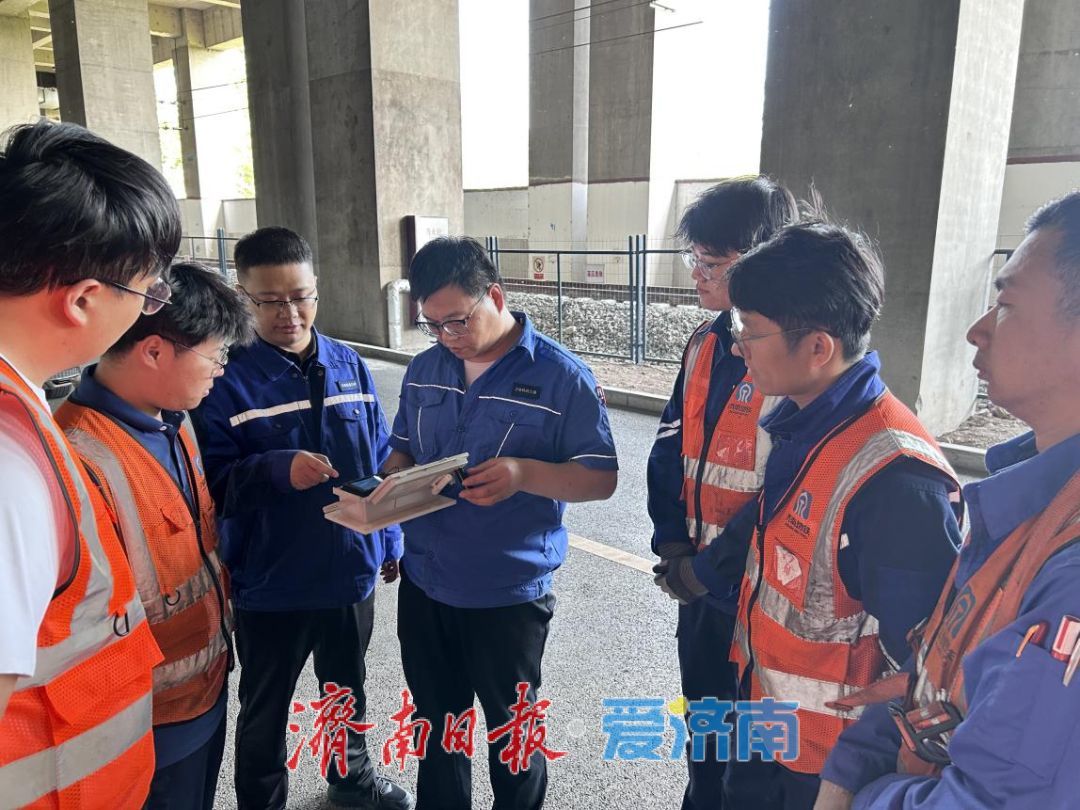 济南地铁聚力技术攻坚让接触网“会说话”！