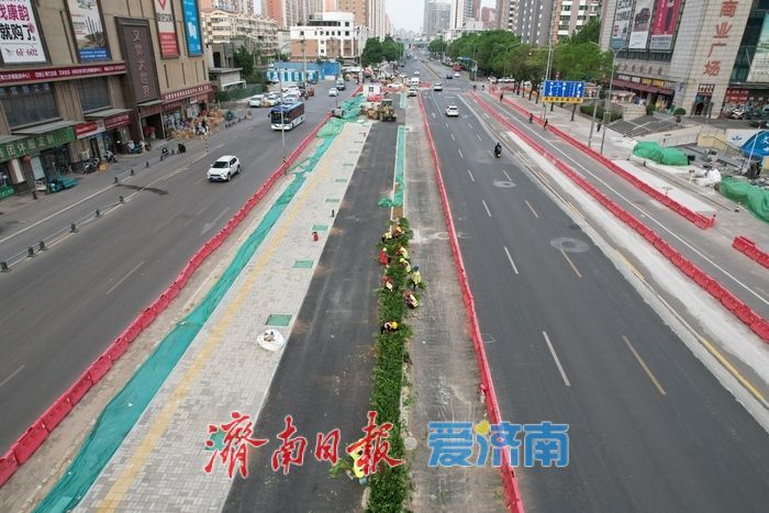 济南经一路西市场段改造进入收尾冲刺