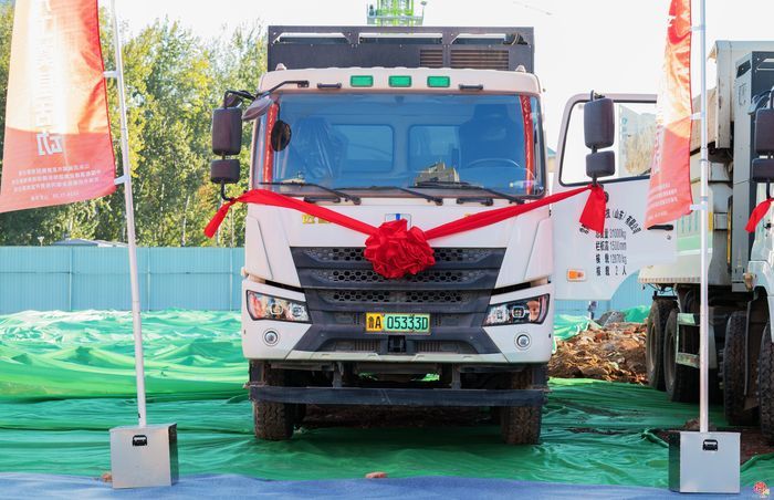 “洪楼1905”暨洪楼广场片区城市更新项目集中开工奠基活动举行