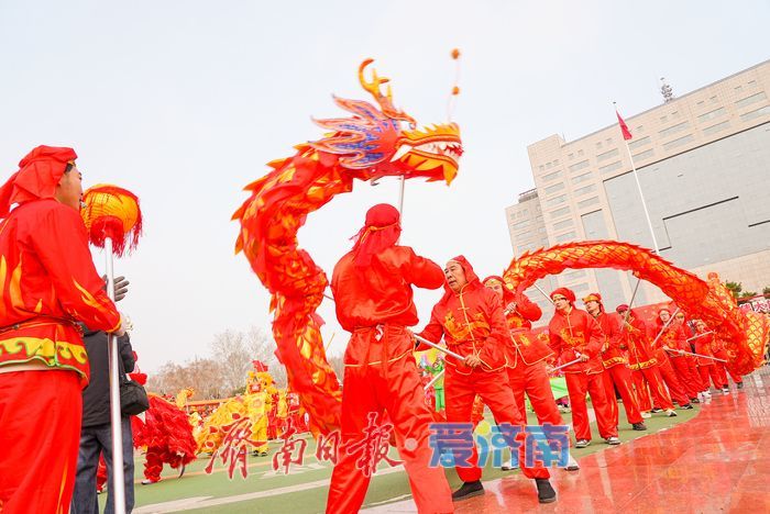 马跃新春闹元宵 民俗展演庆佳节